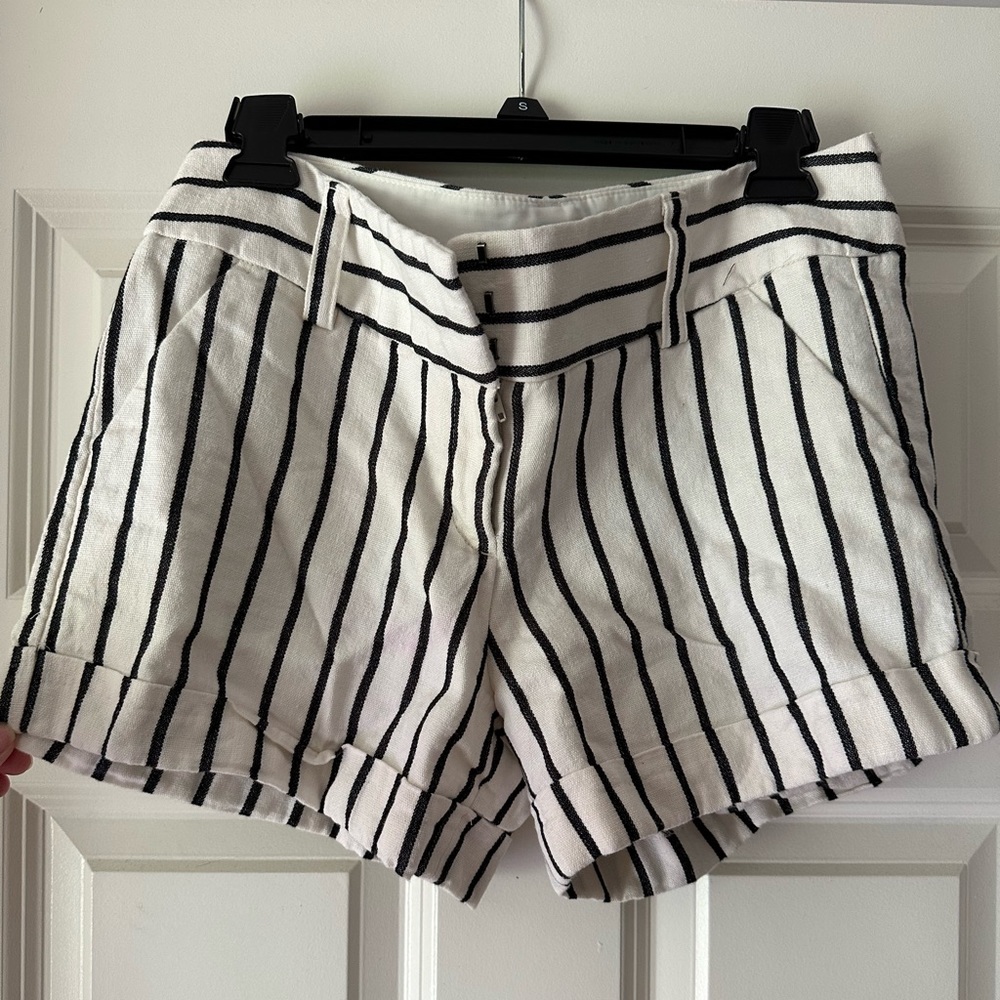 Express women’s short size 4.